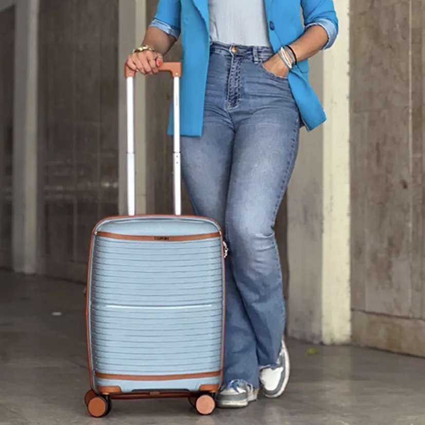 چمدان کوچک تیتان پلورا مدل TITANPLORA - TP6666 TRAVEL IN STYLE سری 4 عددی (کیف آرایشی هدیه)