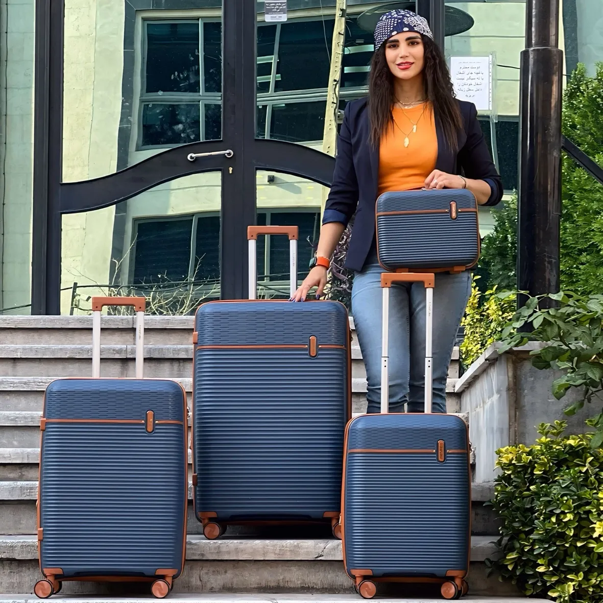 ست چمدان نشکن تیتان پلورا مدل TITANPLORA - TP6600SERIES Universal Travelle سری 4 عددی (کیف آرایشی هدیه)