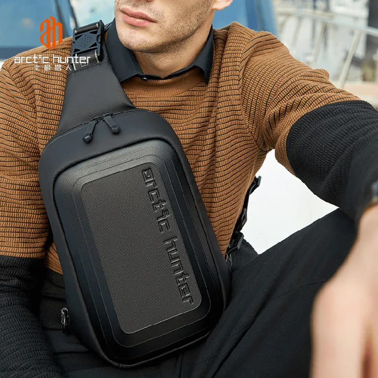 برند کیف بادی بگ اورجینال آرکتیک هانتر مدل ARCTIC HUNTER - ARH00126