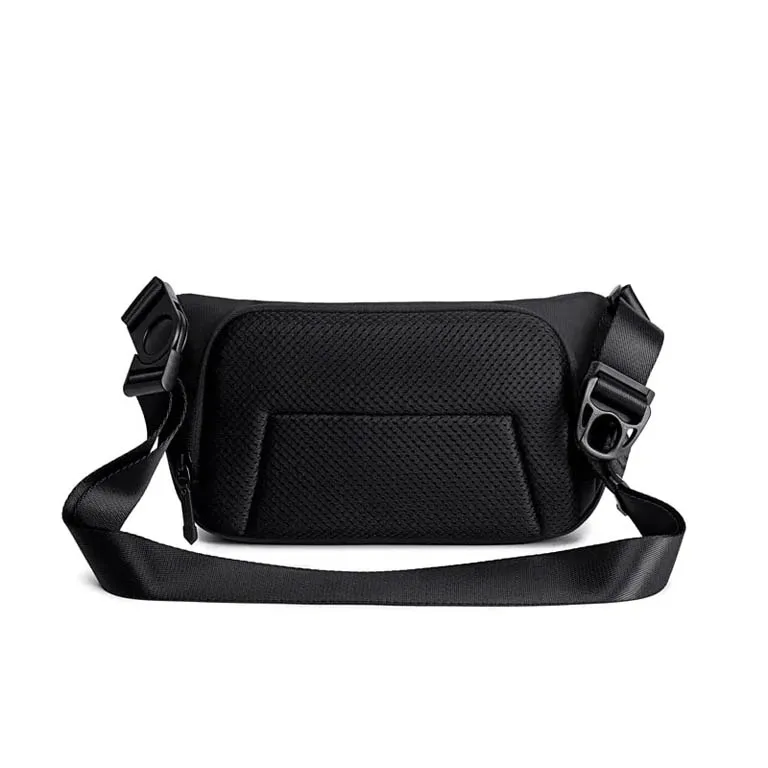 کیف بادی بگ جادار آرکتیک هانتر اورجینال مدل ARCTIC HUNTER - ARH00569