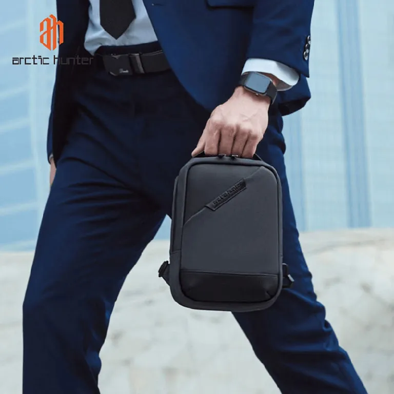 برند کیف کراس بادی اورجینال آرکتیک هانتر مدل ARCTIC HUNTER - ARH00693