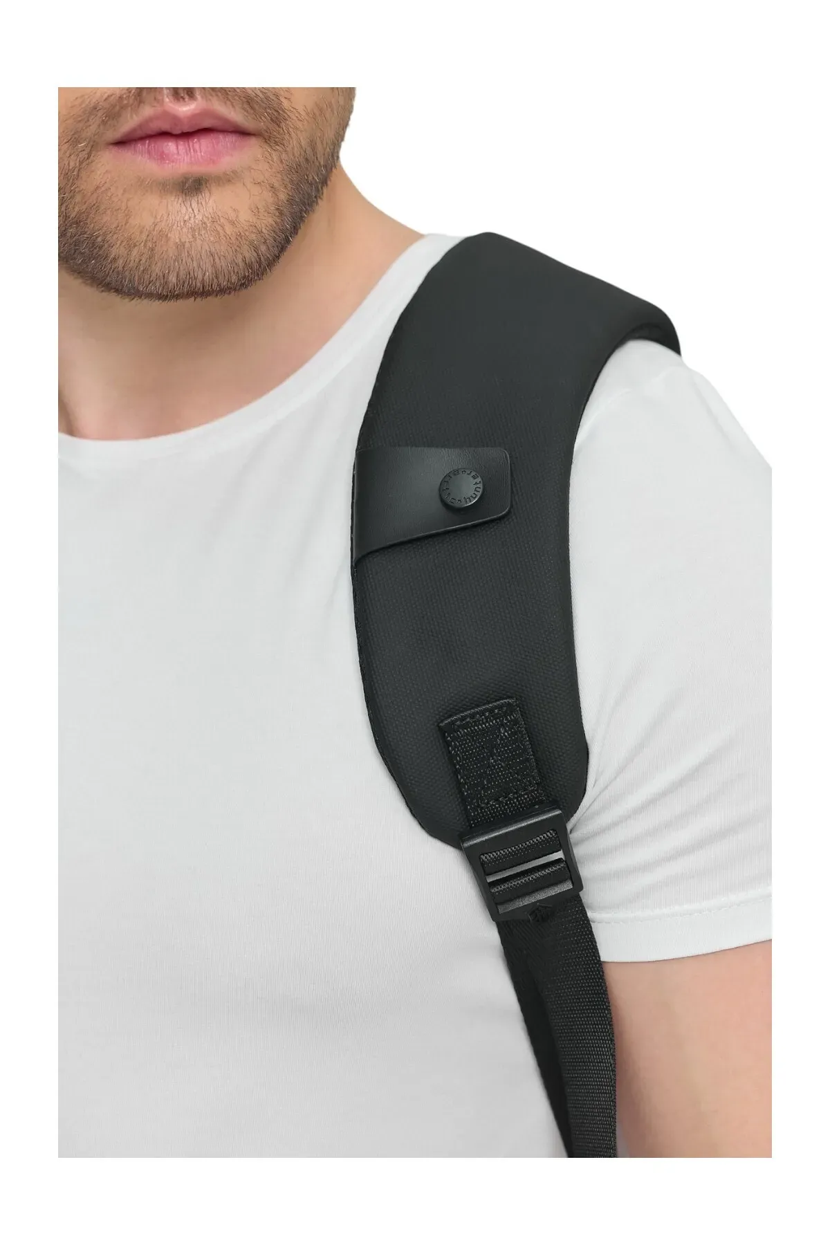 کوله پشتی محکم آرکتیک هانتر اورجینال کد ARCTIC HUNTER - ARH00562