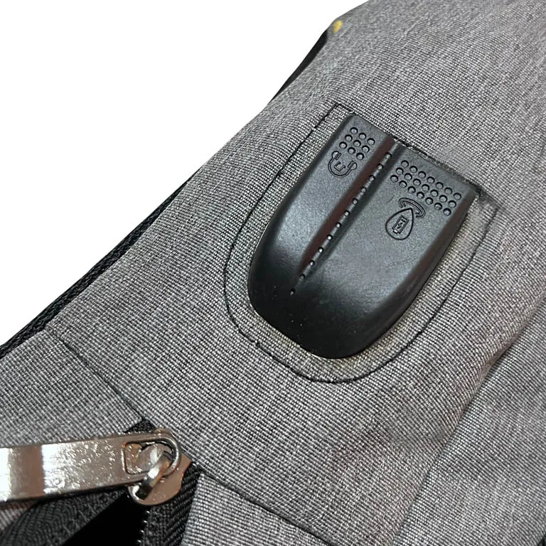 عکس کوله پشتی بنتون مدل BENETTON - BNT800105