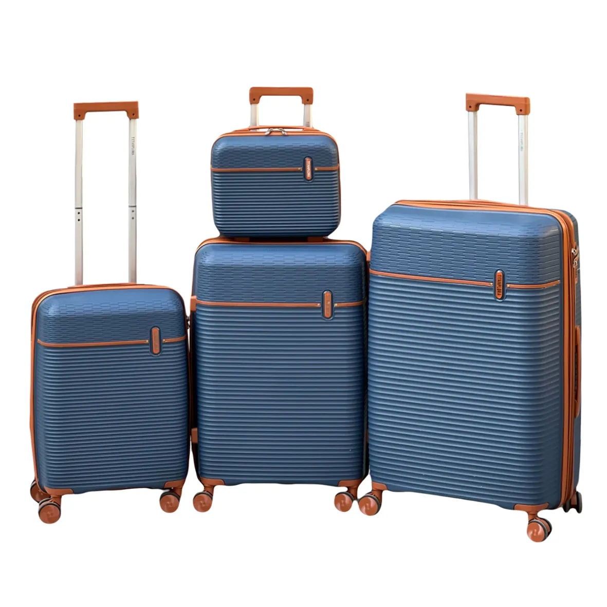 خرید چمدان اورجینال تیتان پلورا مدل TITANPLORA - TP6600SERIES Universal Travelle سری 4 عددی (کیف آرایشی هدیه)
